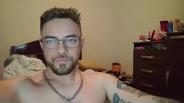 Dyllan__ Chat XXX live