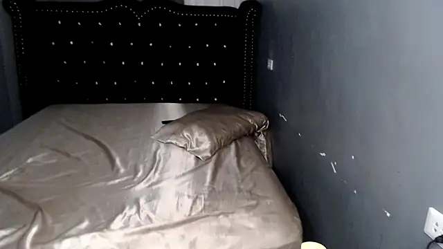 shecutie69's Live XXX Chat