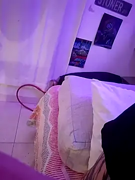 Chat +18 de Sarah-Stoner ao vivo