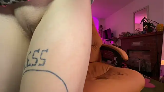 Chat XXX en directo de GennaJames