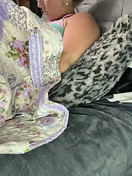 Онлайн чат XXX sweetkacibaby