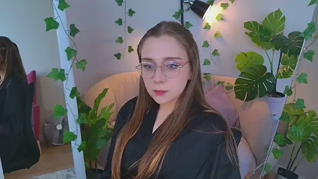 HollyWheeler 现场XXX聊天