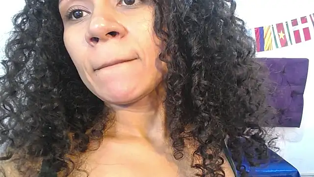 Little18Doll Chat XXX in diretta