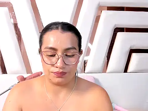 MiaKleinX 라이브 XXX 채팅