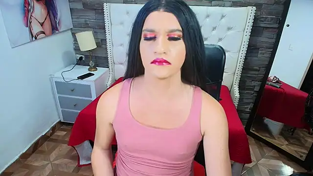Chat +18 de TRINY_TS ao vivo