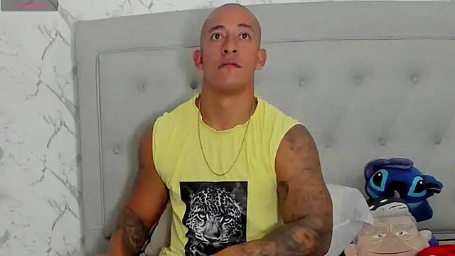 XXX chat uživo modela luigiferrara