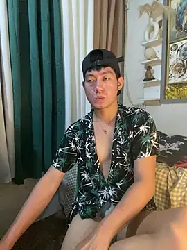 xshyboyx's Live XXX Chat