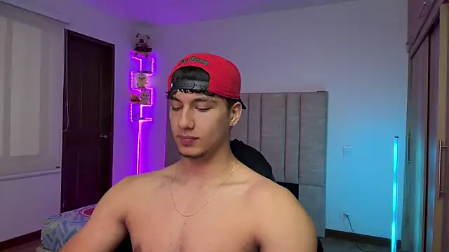 CHRIS_MORGAN1 élő XXX-chatje