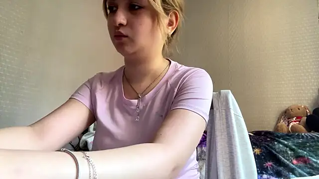 دردشة CloudyFoxy الجنسية المباشرة