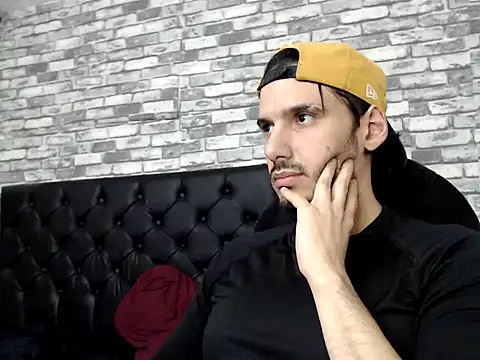 MrTyler667 现场XXX聊天