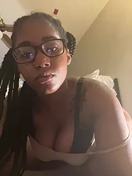 Ebonythroat777's Live XXX Chat