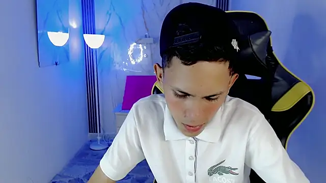 sombra_18 Live XXX-chat