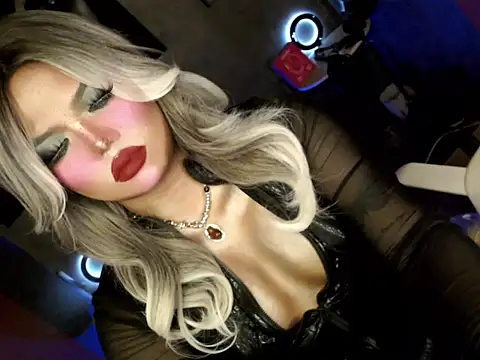 XXX chat uživo modela Queen_athenax