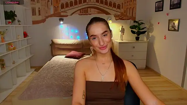 AlisaFoxis Adlı Modelin Canlı XXX Sohbeti