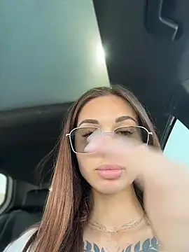 Czat XXX na żywo – Charming_Ritta