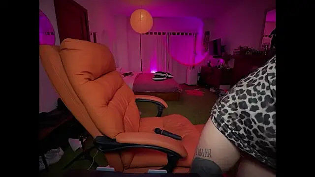 GennaJames: απευθείας συνομιλία ΧΧΧ