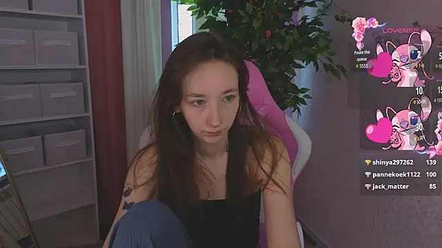 Chat +18 de Miche1le_Allenne ao vivo