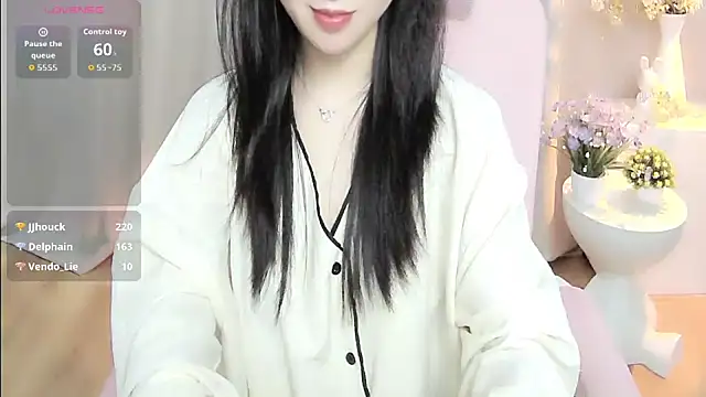 shynana live XXX chat