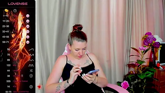 Arya_Curves' Live XXX Chat
