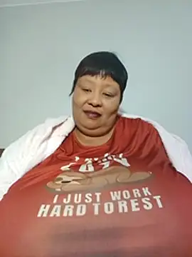 nancy111 élő XXX-chatje