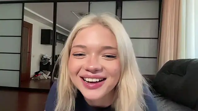 StacyChocopay's Live XXX Chat