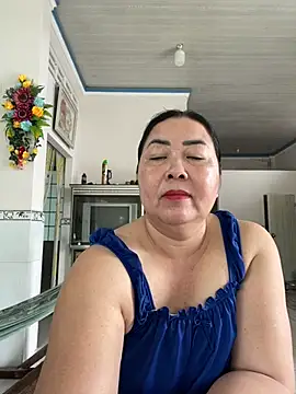 Chatroom XXX en direct de Alinat_