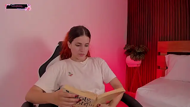 Živý XXX chat alliss_ginger_
