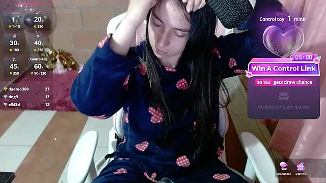 XXX chat uživo modela Maggie_Fox3