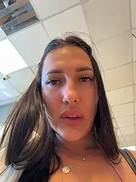 AleksandraRich Adlı Modelin Canlı XXX Sohbeti