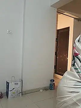 DIRTYSECRET_QUEEN_07: απευθείας συνομιλία ΧΧΧ