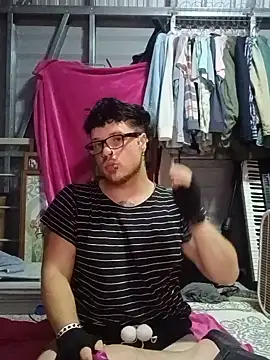 צ'אט XXX בשידור חי של Zye_Vesper