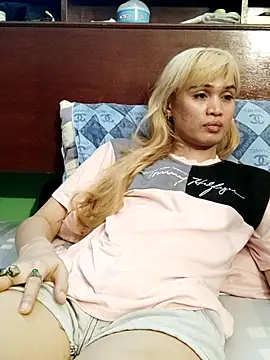 QueenSoreal Chat XXX in diretta