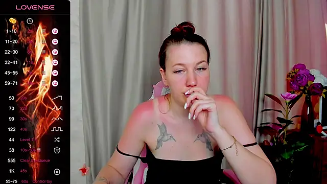 Arya_Curves Live XXX-Chat