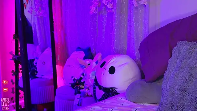 צ'אט XXX בשידור חי של Angel-Lewd-Cake