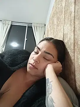 Ivanna2 Adlı Modelin Canlı XXX Sohbeti