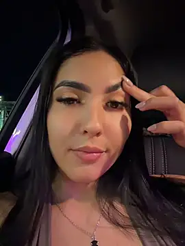 XXX chat uživo modela I_AM_SOPHIE_