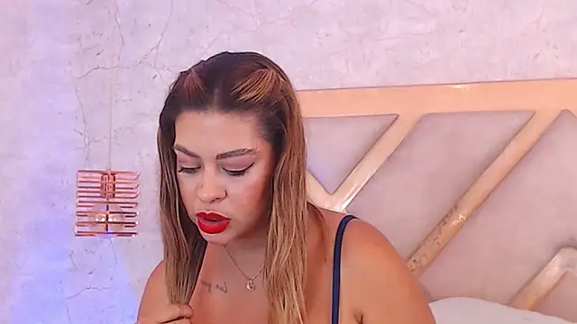 แชท XXX สดของ JoannaStanford