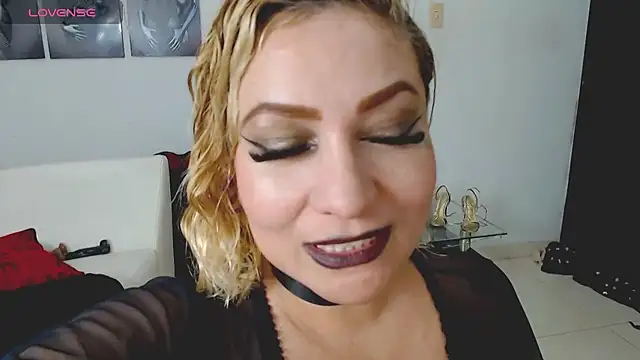 Chat XXX ao vivo de FranchescaSexy1