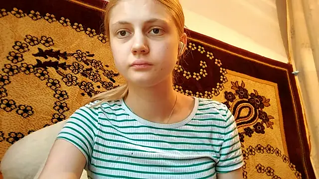 Онлайн чат XXX LunaLaday