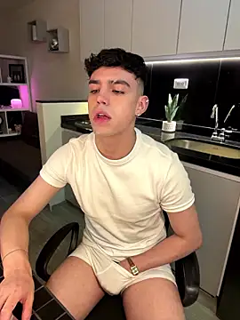 aronnhidden – Naživo XXX chat