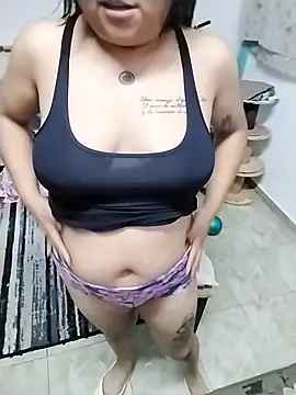 EmpaticBolillo 라이브 XXX 채팅