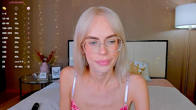 bellatip's Live XXX Chat