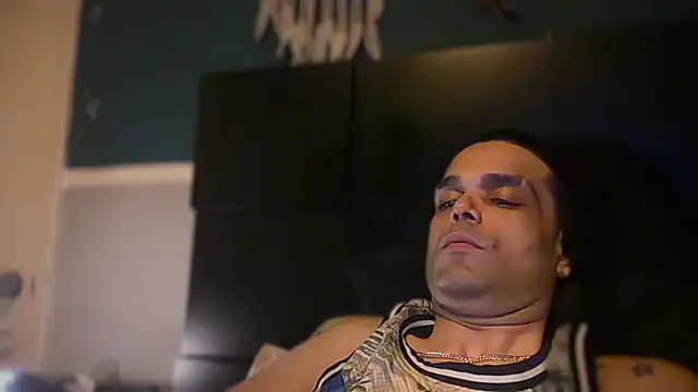 icebergslim281's Live XXX Chat