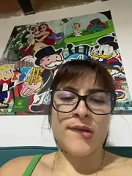 Liah_ferrer 现场XXX聊天