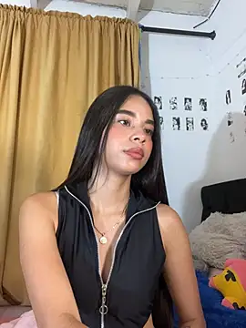 צ'אט XXX בשידור חי של Milleradhara24