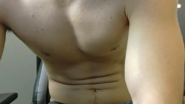 eren_jeager's Live XXX Chat