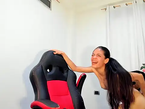 Akuchilove's Live XXX Chat
