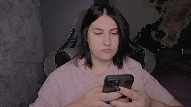 Онлайн чат XXX dj_eban_