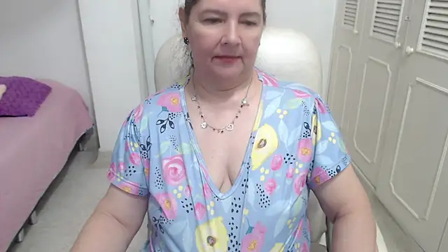 Chat XXX en directo de leonela_69
