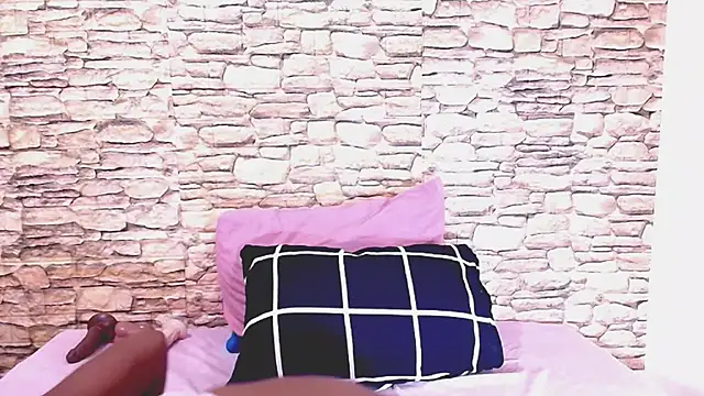EbonyOlive69's Live XXX Chat